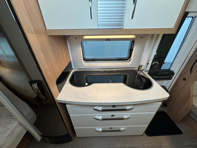 Hobby De Luxe 495 UL IC Silverline foto: 19