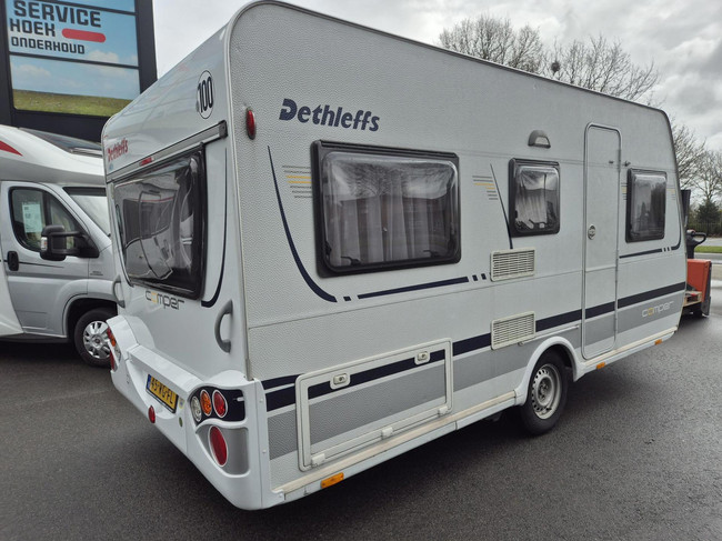 Dethleffs 430 DB Vast bed, mover, Voortent met aanbouw Bovag