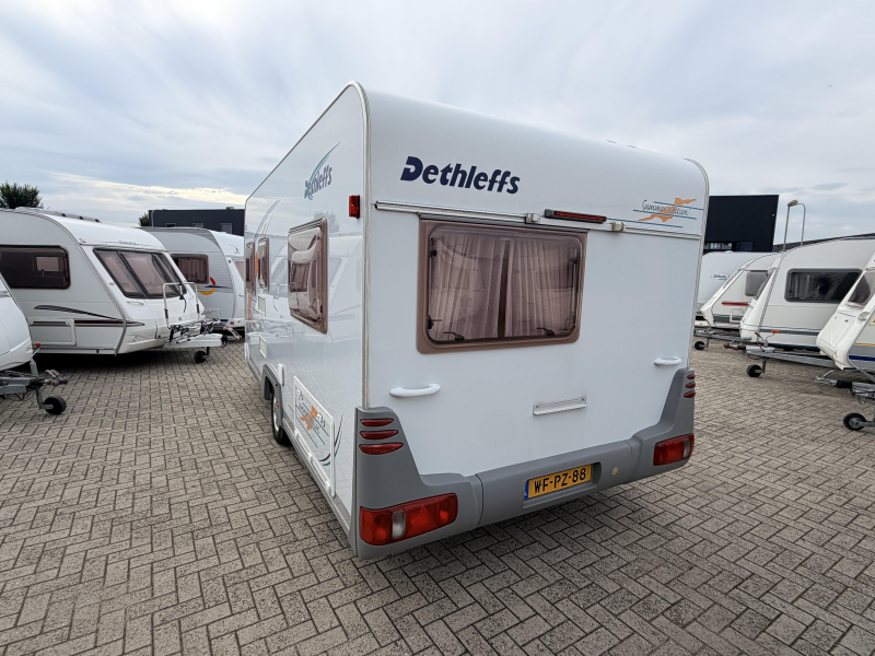 Dethleffs Summer Edition 450 Mover, Fransbed tent  foto: 18