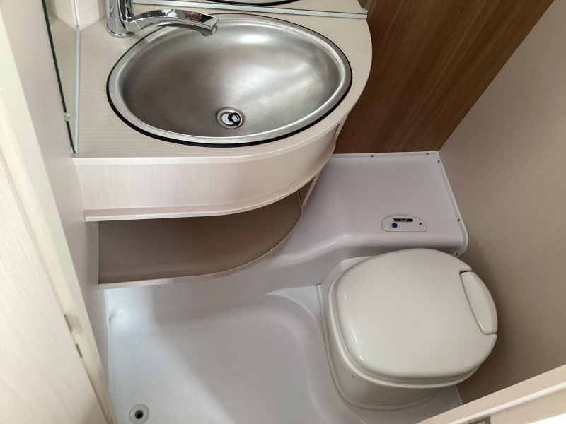 Dethleffs C'Joy 460 LE  foto: 10