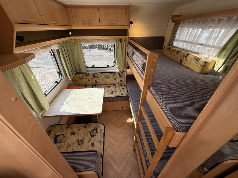 Bürstner Ventana Avantgarde 480 TK STAPELBE RONDZIT 5/6PERS  foto: 6