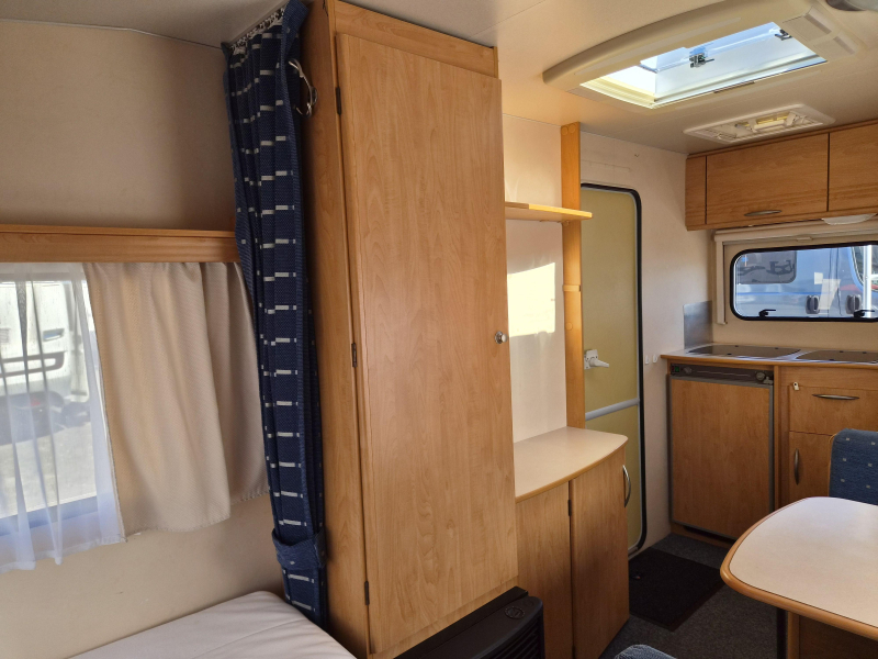 Caravelair Antares 400 Voortent en Luifel  foto: 9