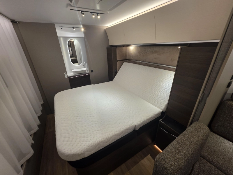 Adria Alpina 663 HT  foto: 6