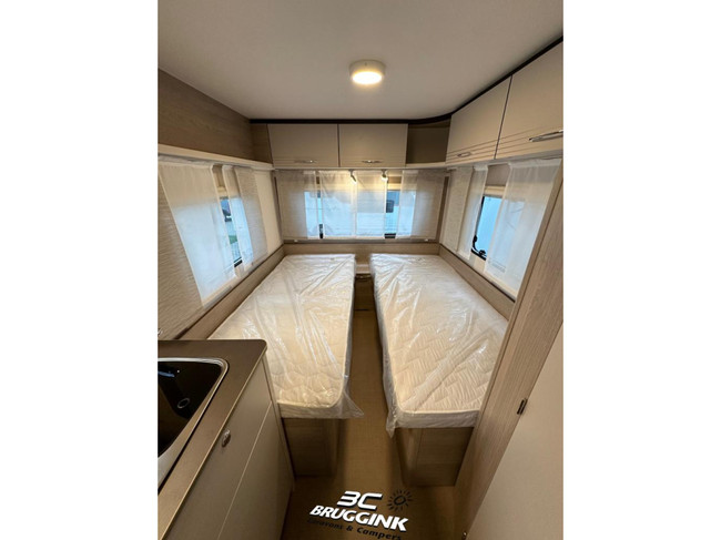 Bürstner Premio Life Active 480 TL Enkel Bed  ATC foto: 7