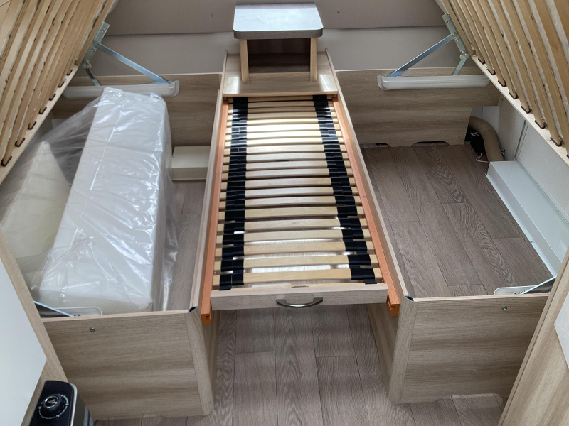 Hobby De Luxe 540 UL Enkele bedden  foto: 11