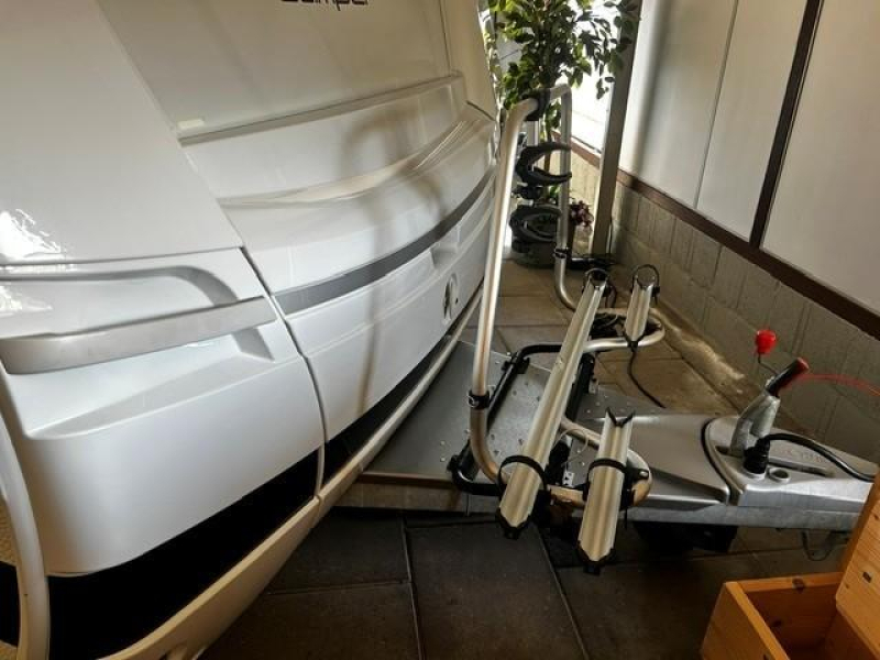 Dethleffs Camper 470 FR mover, fietsendrager  foto: 8