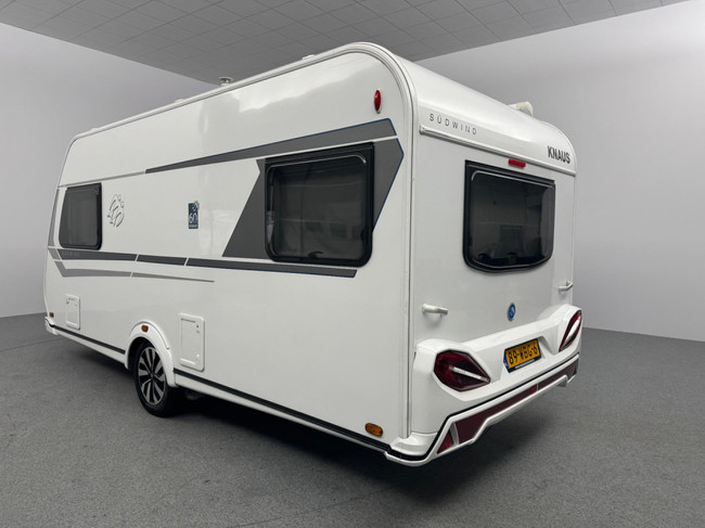 Knaus Südwind 460 EU foto: 2