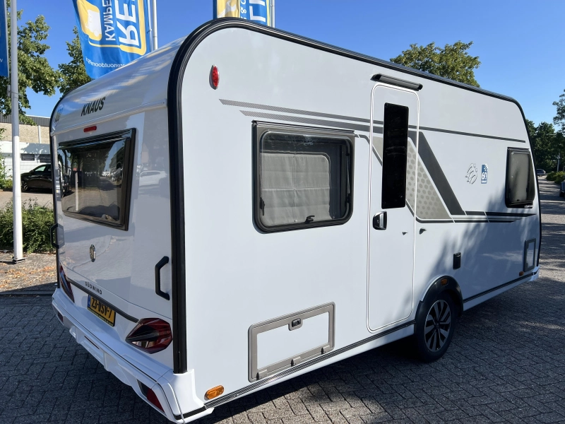 Knaus Sudwind 60 Years 450 FU voortent audioinstallatie  foto: 1