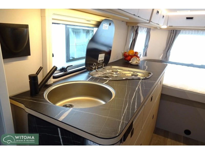 Eriba Touring 630 sale € 5.455,- voordeel  foto: 9