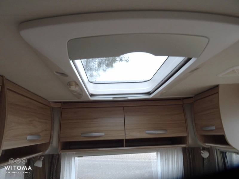 Eriba Nova Light Runner 465 super uitvoering !  foto: 11