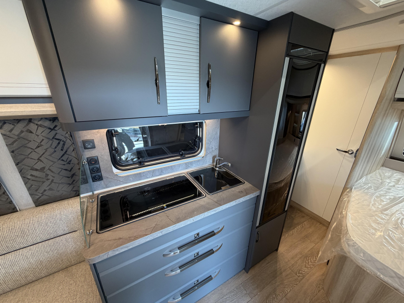 Hobby De Luxe 460 UFE Nieuw | Actie model 2026  foto: 8