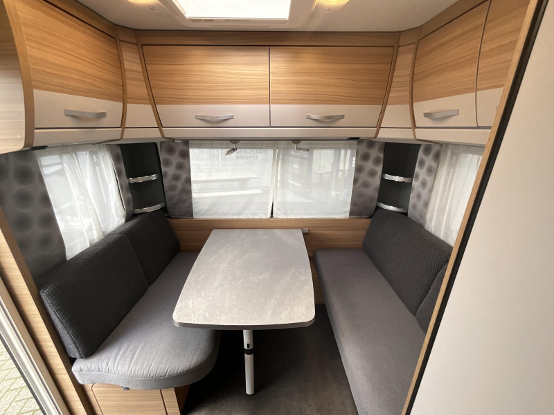 Dethleffs Camper Avantgarde 460 EL ENKELE BED.-MOVER-LUIFEL  foto: 3