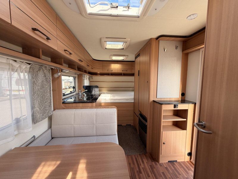 LMC Style 410 D Mover+Luifel+Fiets+Voort  foto: 6
