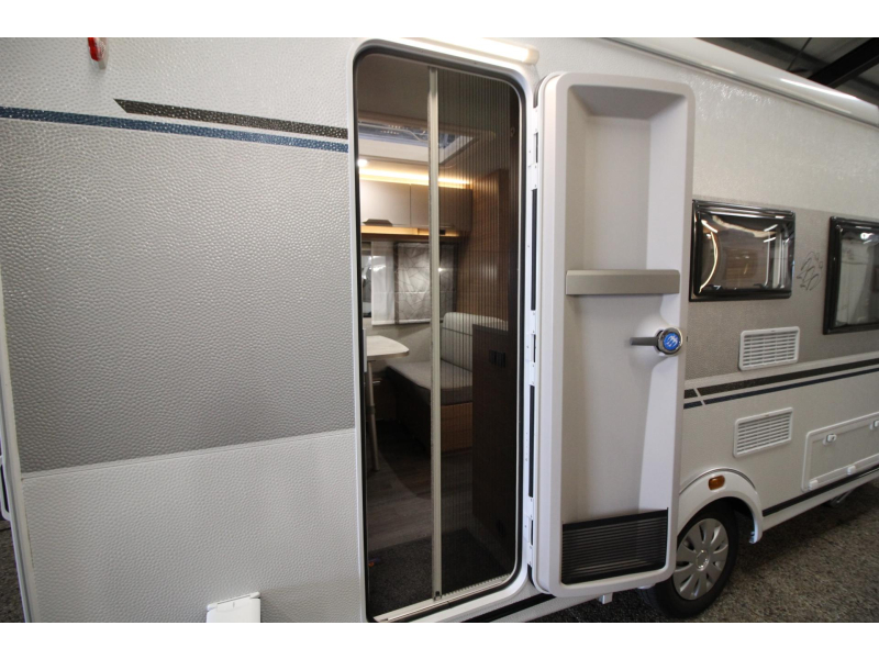 Knaus Sport 420 QD Mover, Thule 6300  foto: 17