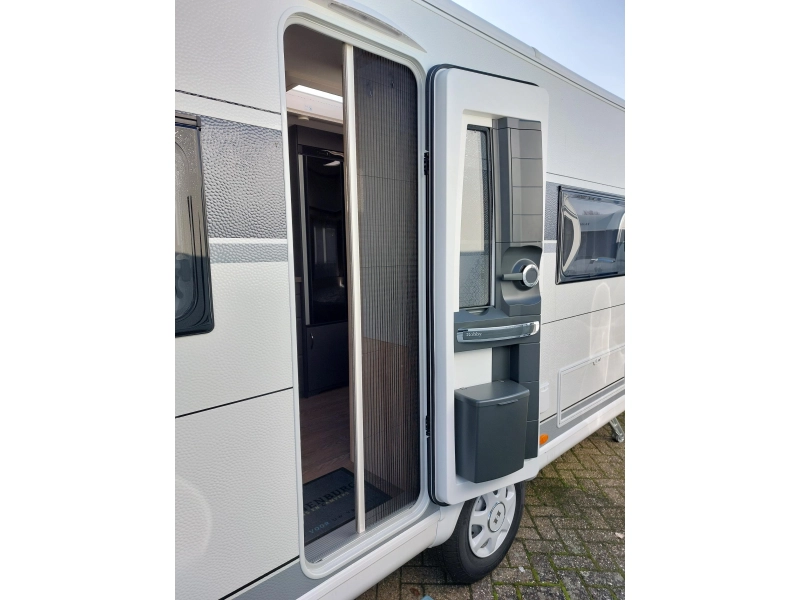 Hobby De Luxe 460 UFE Actie: Gratis Mover  foto: 4