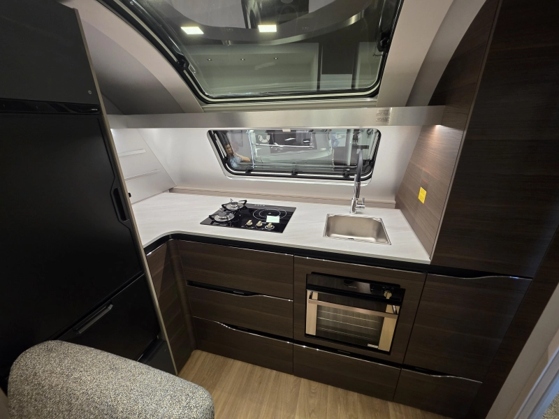 Adria Alpina 663 HT  foto: 5