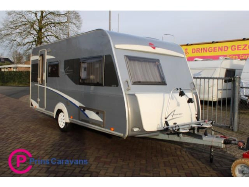 Bürstner Averso 450 Frans Bed en Rondzit  foto: 2