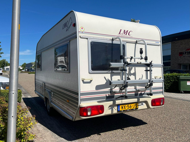LMC 450 | Fietsenrek | Half Automatische Mover | Dinette | Voortent | Kachel foto: 6