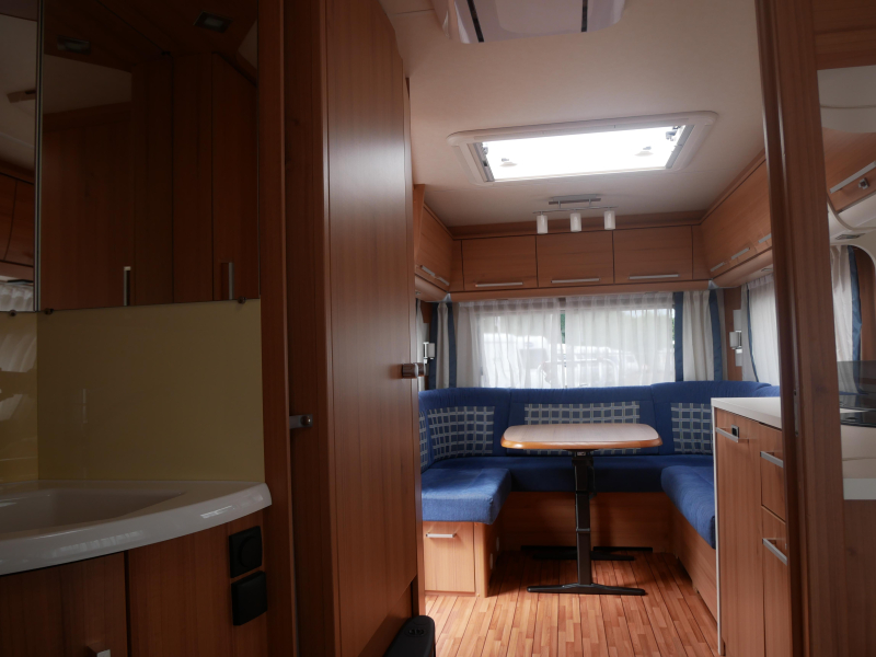 Knaus Sudwind 500 FU Voortent + cassetteluifel  foto: 14
