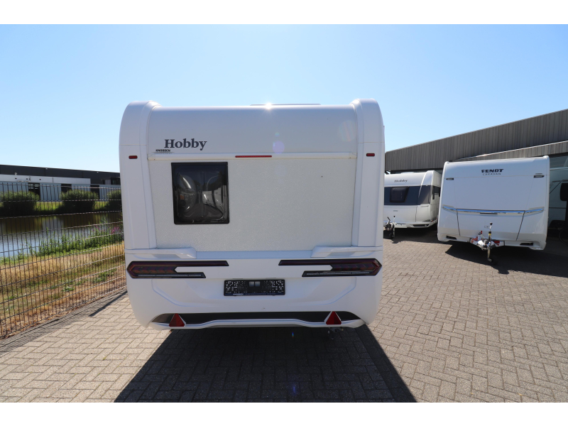 Hobby De Luxe 400 SFE MODEL 2027 - 815 