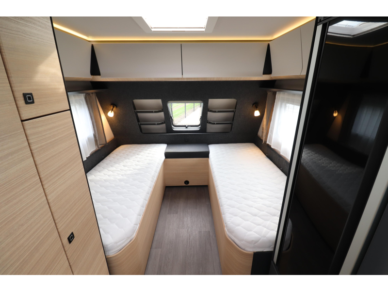 Hobby Maxia 585 UL Airco/mover/luifel/ Vol!  foto: 10