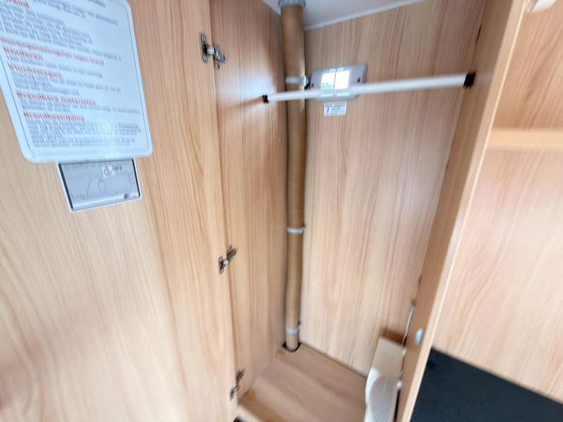Sunlight Njoy 42 D +mover+voortent+Fietsdrag  foto: 13