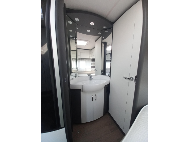 Hobby Excellent Edition 460 UFE mover-voortent  foto: 10