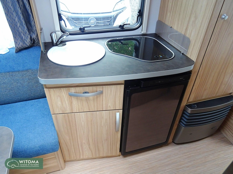 Eriba Nova Light 470 super compleet uitgevoerd  foto: 9