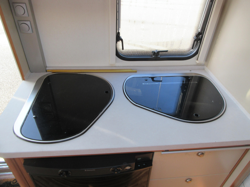 Adria Adora 492 UL MET MOVER & DAKVENTILATOR  foto: 6