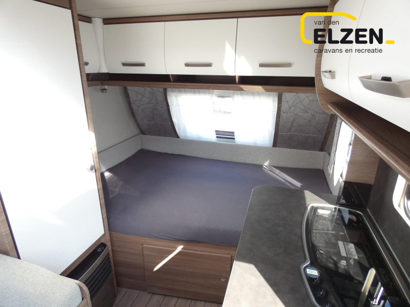 Knaus Sport Silver Selection 400 QD Mover, voortent, fietsdr.  foto: 10