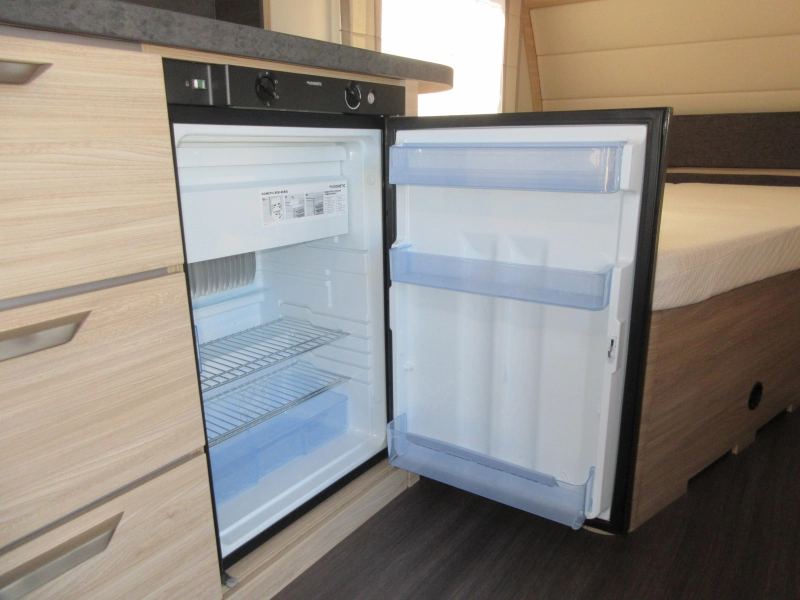 Knaus Sudwind 60 Years 450 FU ZEER NETJES, VASTE LUIFEL  foto: 10