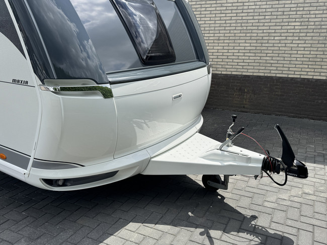 Hobby Maxia 585 UL met enkele bedden **Absolute topsegment van Hobby/Zeer ruime caravan/Nieuwe caravan** foto: 8