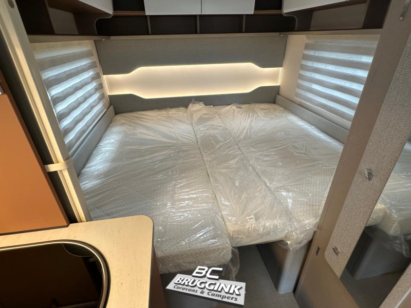 Bürstner Averso Harmony Line 535 TL ENKEL BED VLOERVERWARMING  foto: 6