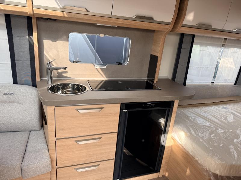 Knaus Sudwind Black Selection 450 FU  foto: 4