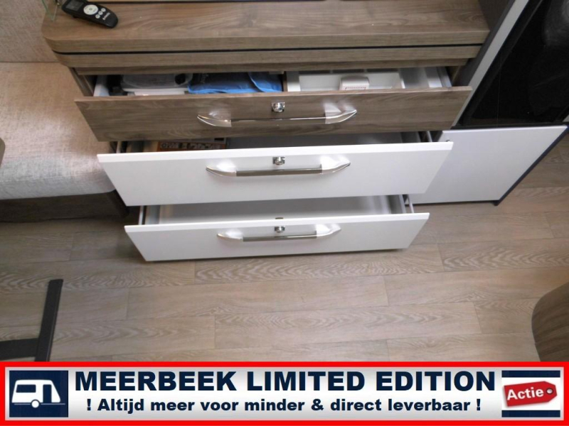 Hobby Excellent Edition 460 UFE 5379,=KORTING AIRCO+MOVER  foto: 15