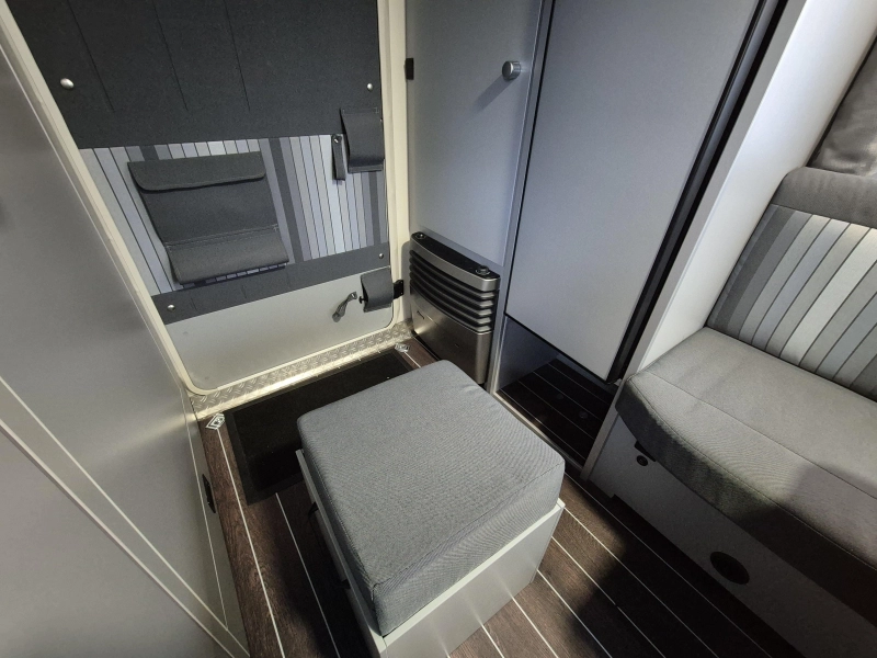 Knaus Sport en Fun 480 QL mover, airco, luchttent  foto: 21