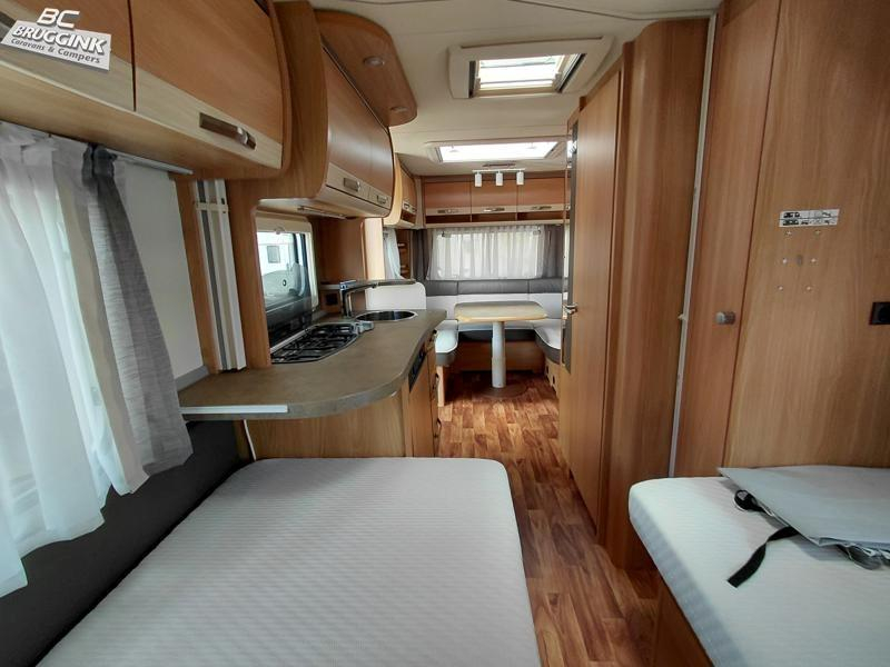 Knaus Sudwind 500 EU - ENKELE BEDDEN - RONDZIT  foto: 8