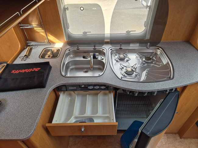 Dethleffs Camper Lifestyle 510 Frans bed, mover, luifel + VT foto: 13