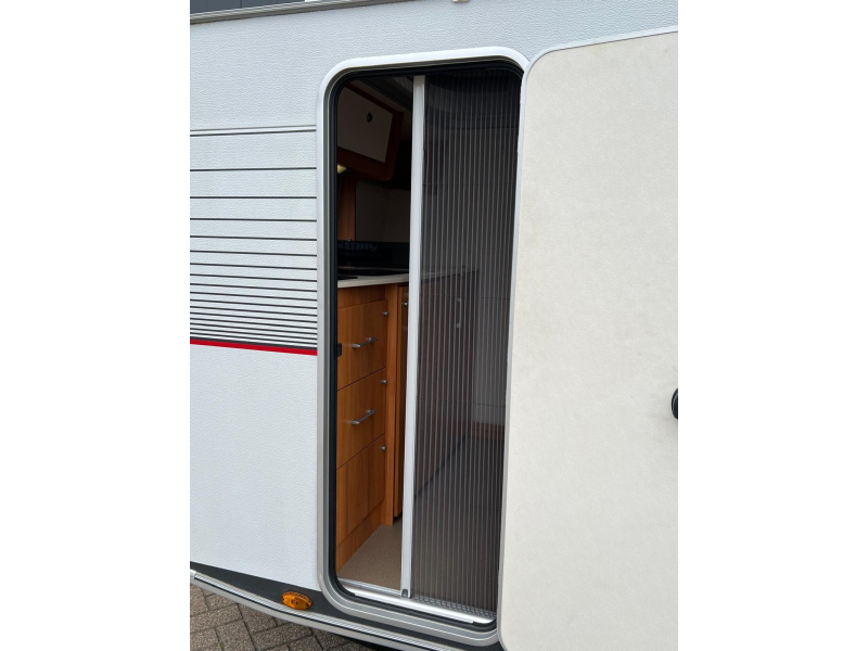 Kip Kompakt 37 EK mover, voortent, luifel  foto: 20