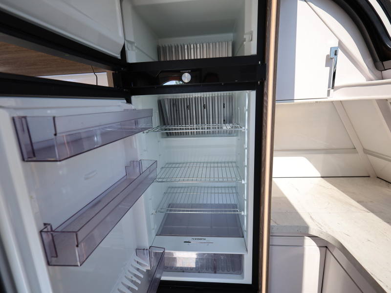 Kabe Imperial 740 TDL FK King Size o.a.dakairco levelsysteem  foto: 8