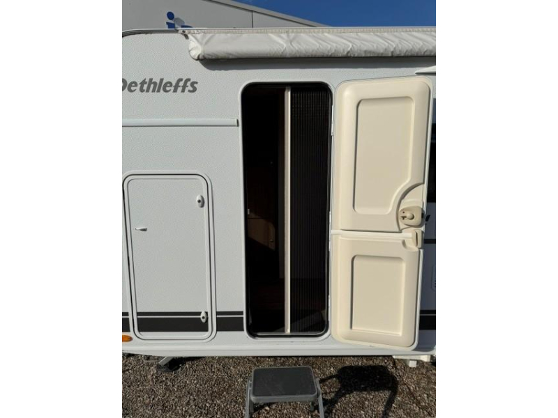 Dethleffs C'Joy 480 QLK mover airco stapelbed  foto: 10