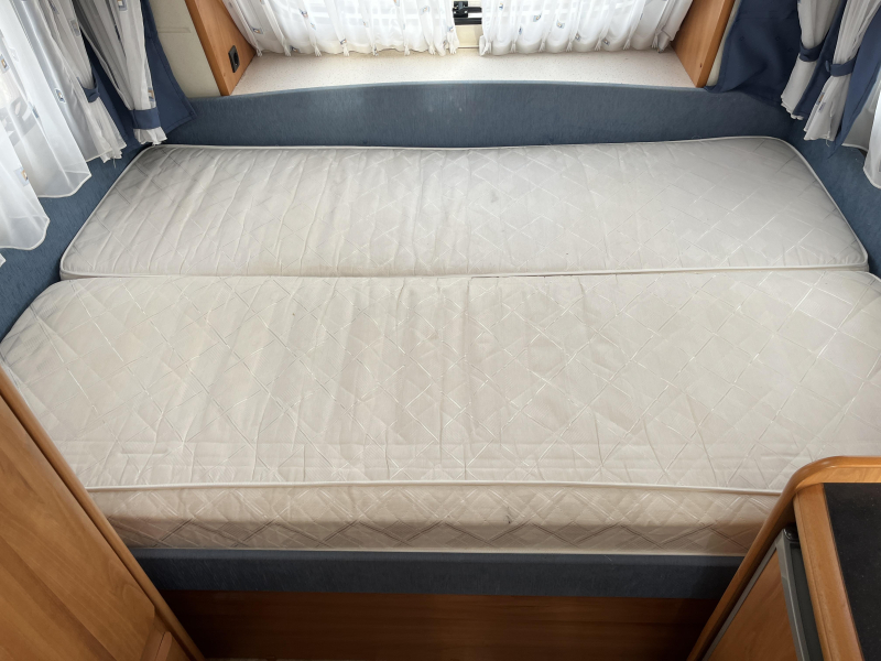 Hobby De luxe Easy 400 SF - Bankairco - Voortent -  foto: 8