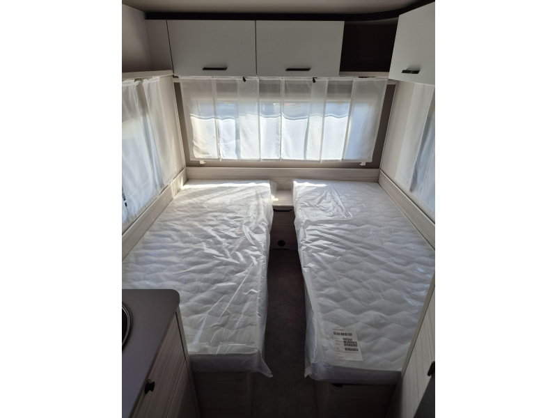 Dethleffs C'Joy 460 LE - Enkele bedden -  foto: 11