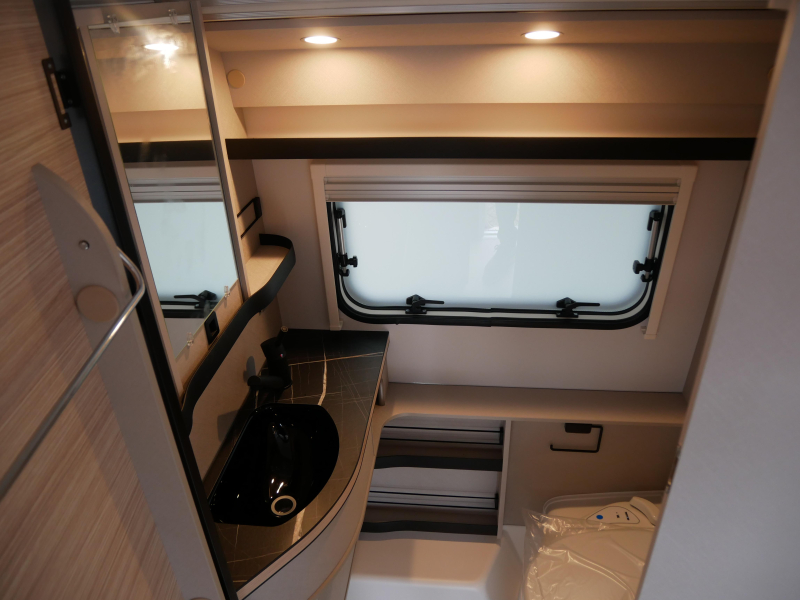 Eriba Touring Silver Editie 542  foto: 4