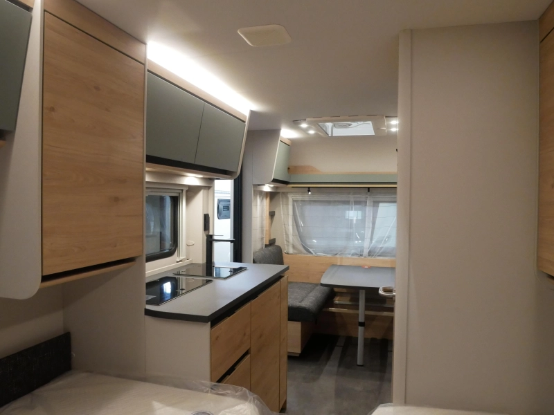 Dethleffs Camper 460 EL GRATIS MOVER en AIRCO  foto: 12