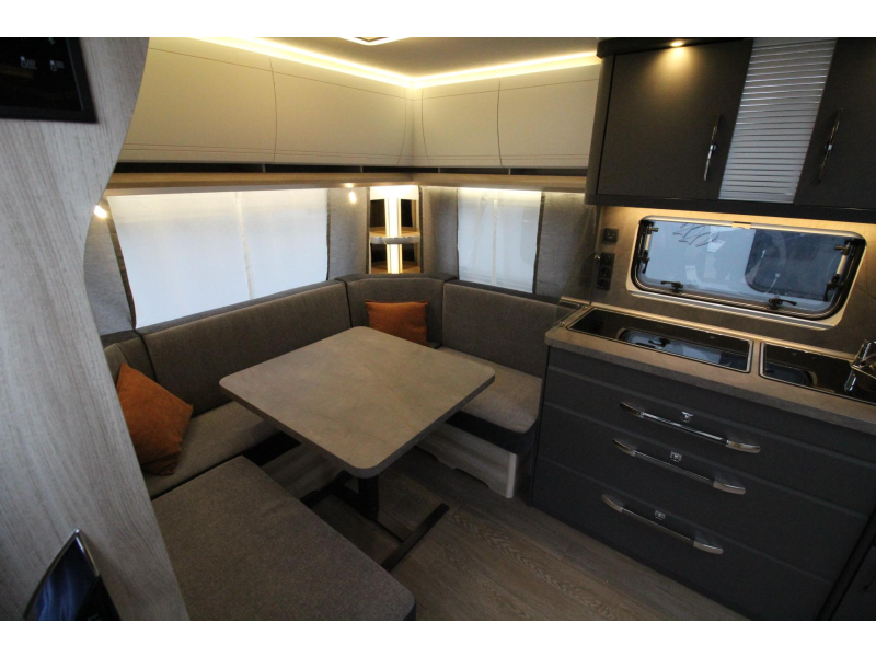 Hobby De Luxe 540 UL Enkele bedden & rondzit!  foto: 6