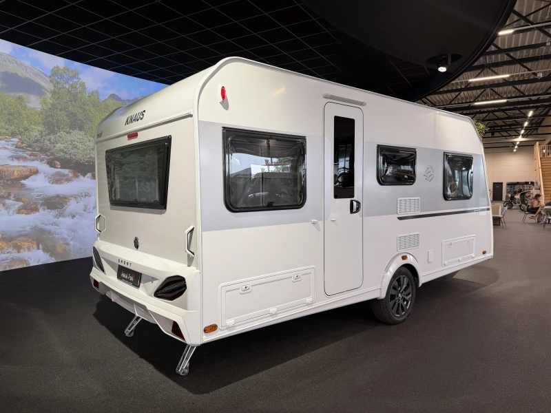 Knaus Sport 460 EU enkele bedden / dinette 