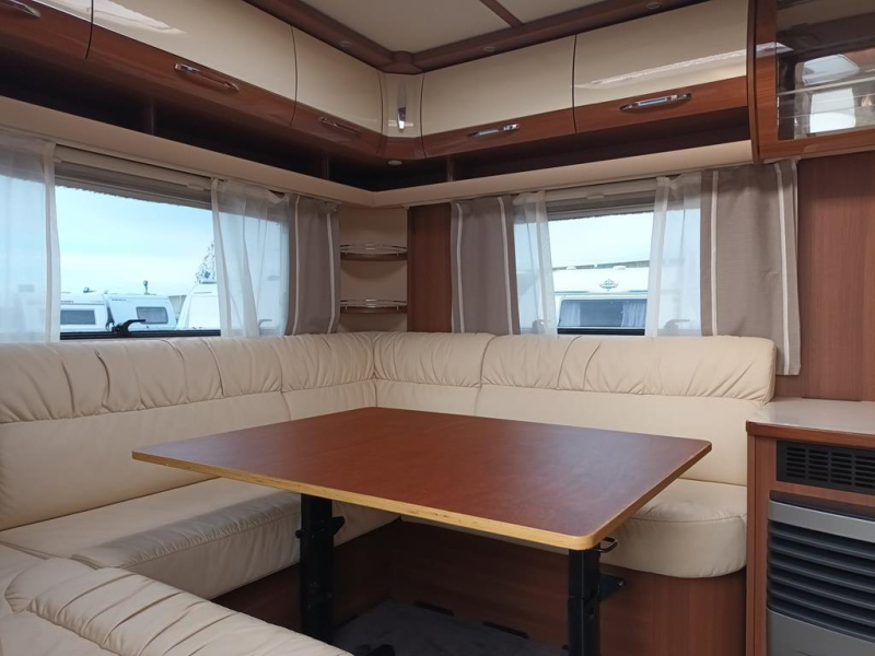 LMC Exquisite 595 VIP 