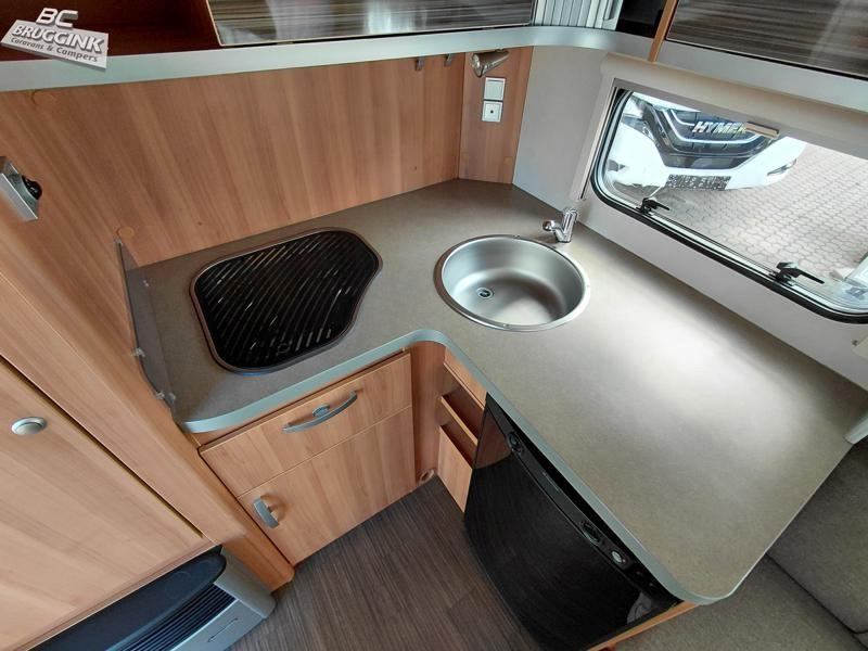 Eriba Feeling 230 - COMPACT - LENGTEBEDDEN 