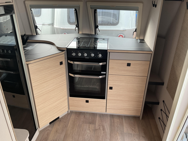 Eriba Touring 620 Urban Hampton Bakoven 
